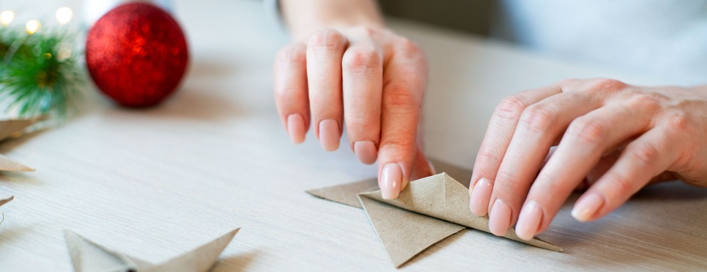 12 Sustainable Gift Ideas and Tips for Christmas